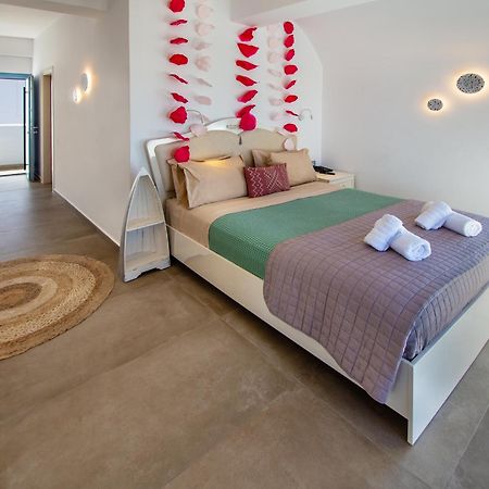 Pýrgos Aegean Blue Suites מראה חיצוני תמונה